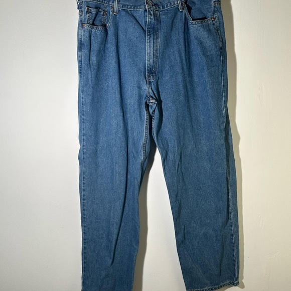 Levi's Relaxed  550 Relaxed Fit Medium Blue Jeans - Picture 2 of 6